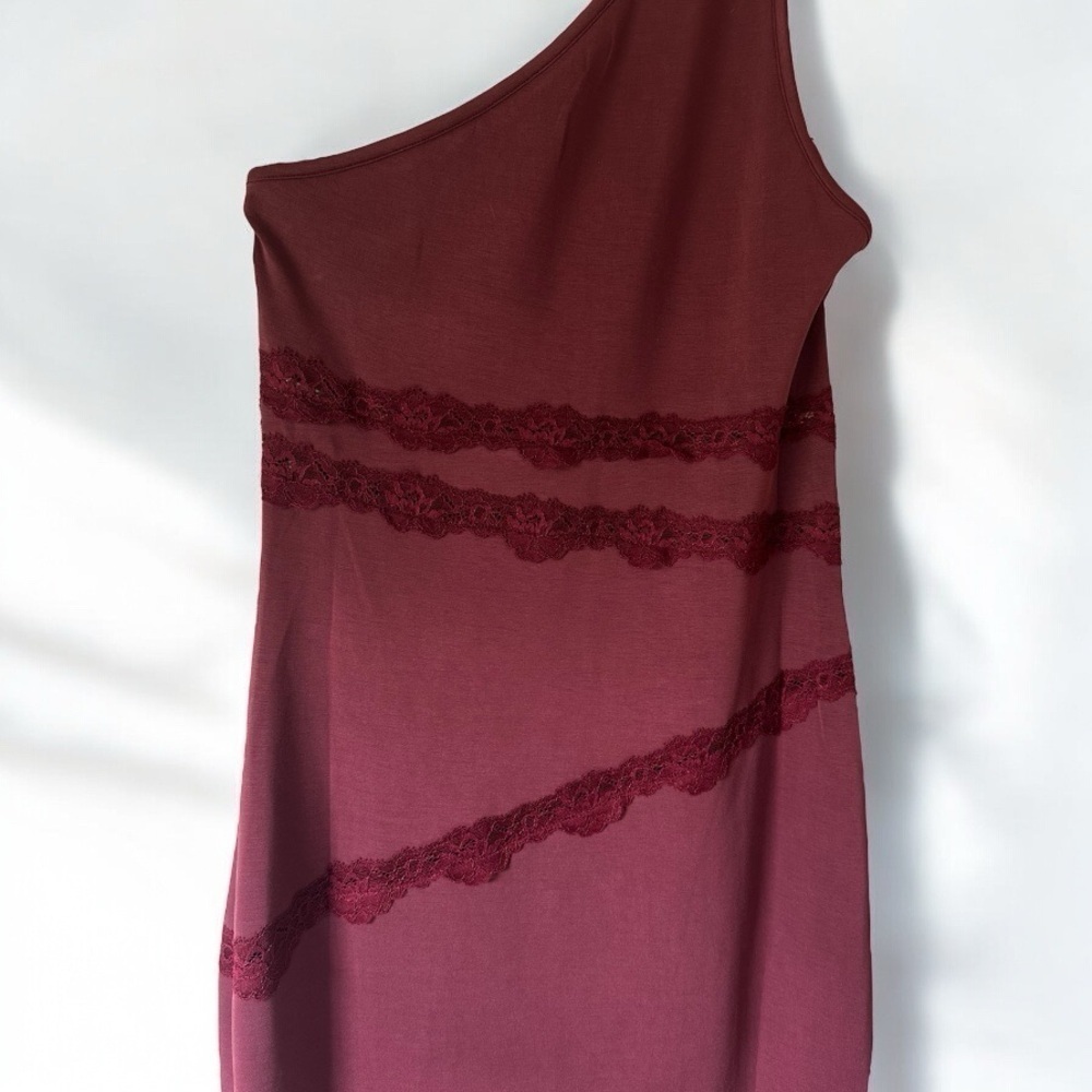 NWT Princess Polly Ultraviolet One Shoulder Lace Maxi Dress Wine US 6 - Picture 12 of 14